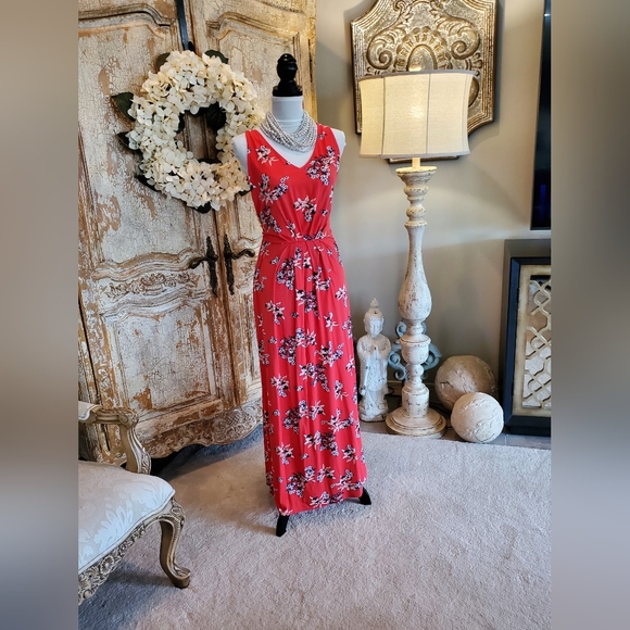 Nicole Miller Coral Red Floral Maxi. XL - Picture 2 of 9